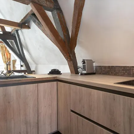 The Loft 300 - R Q C La Haye