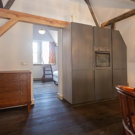 Apartment The Loft 300 - R Q C The Hague