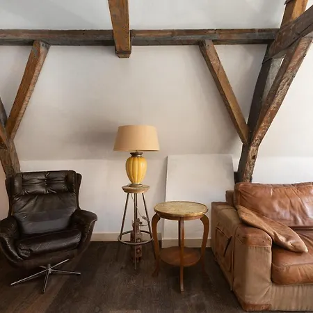 The Loft 300 - R Q C