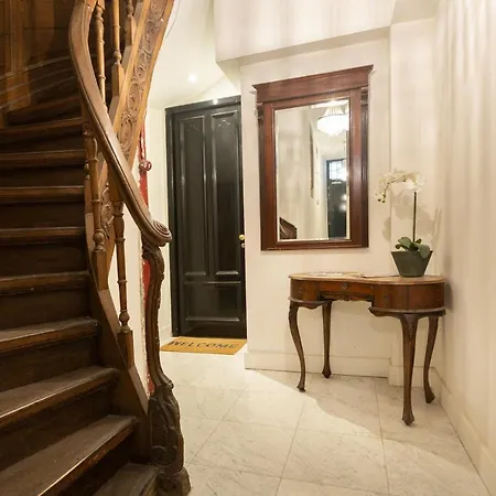 The Loft 300 - R Q C