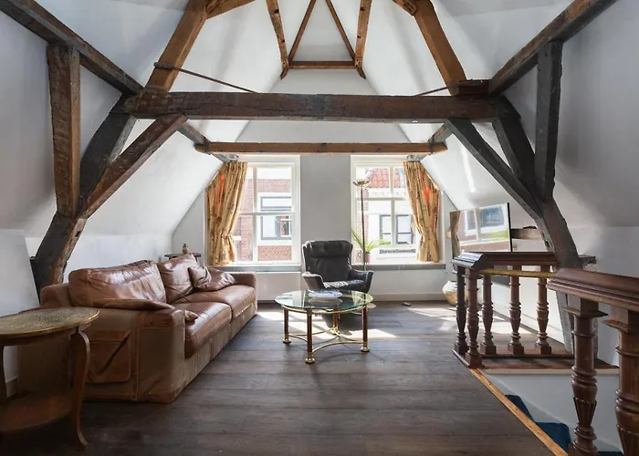 The Loft 300 - R Q C Apartament *