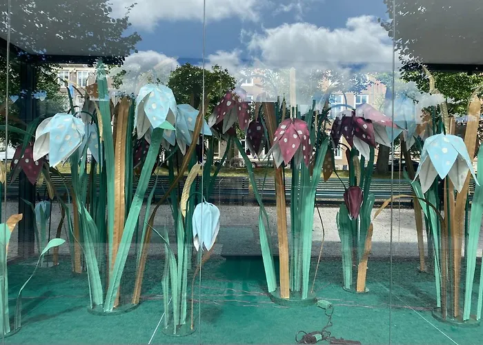 The Loft 300 - R Q C Haga